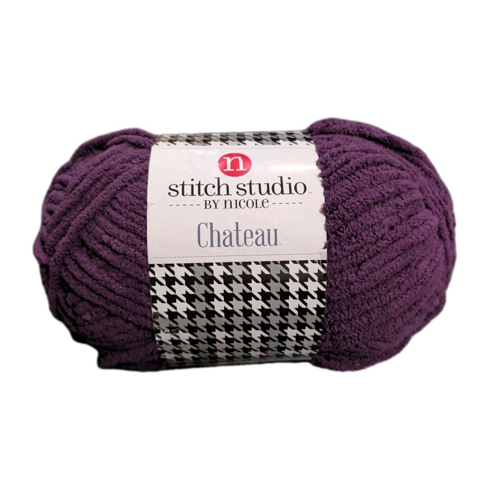 Stitch Studio by Nicole Chateau DEEP PURPLE Super Bulky Yarn 258 yds 10.5 oz NEW